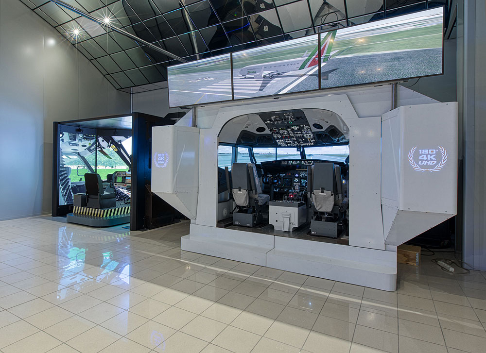 FSC news showroom limena B737NG 4k helicopter